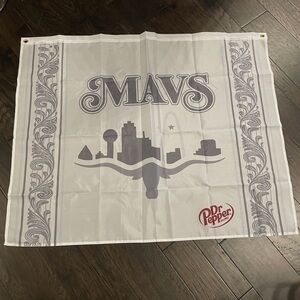 Dallas Mavericks Large White Flag City Edition Fan Appreciation Night